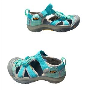 Keen sandals- Kid 1